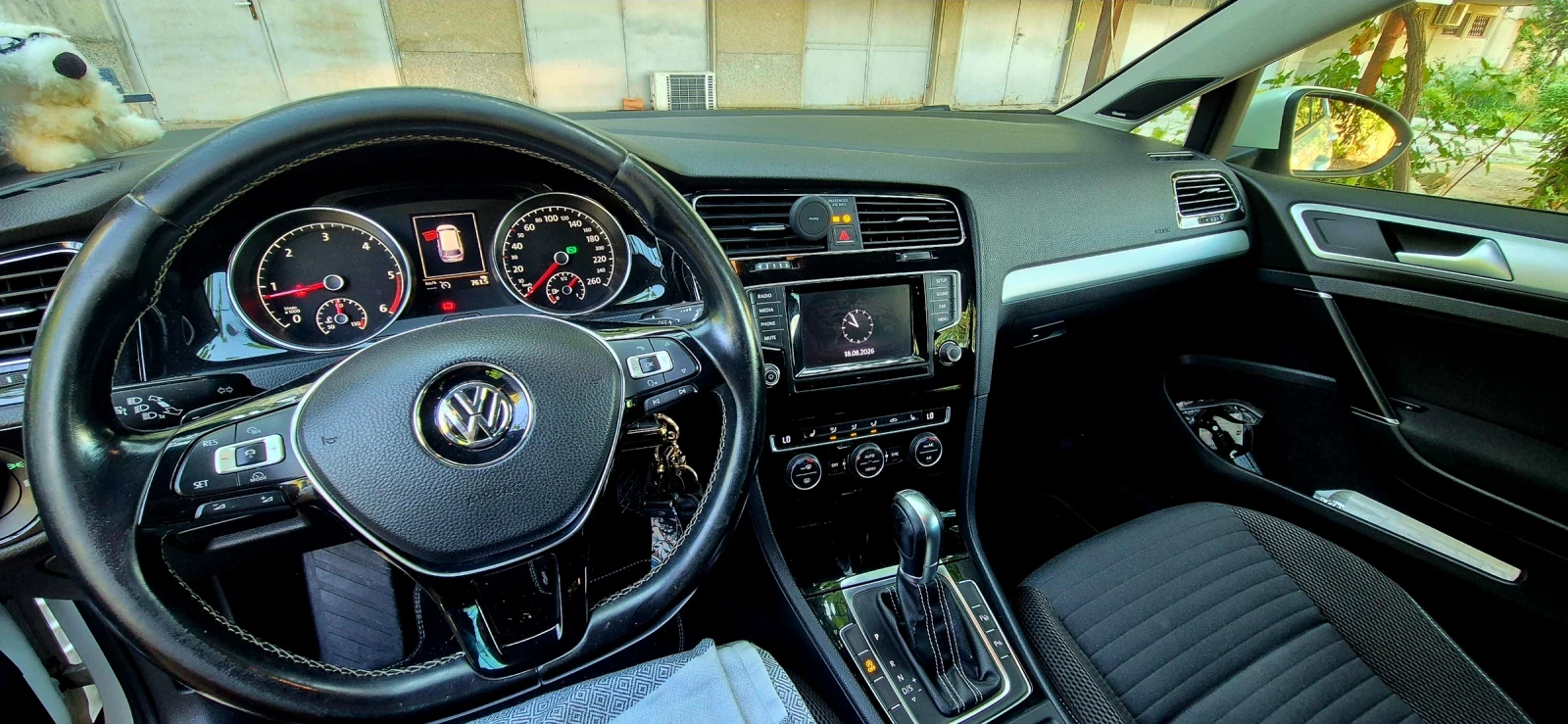 VW Golf, снимка 8 - Автомобили и джипове - 55957368