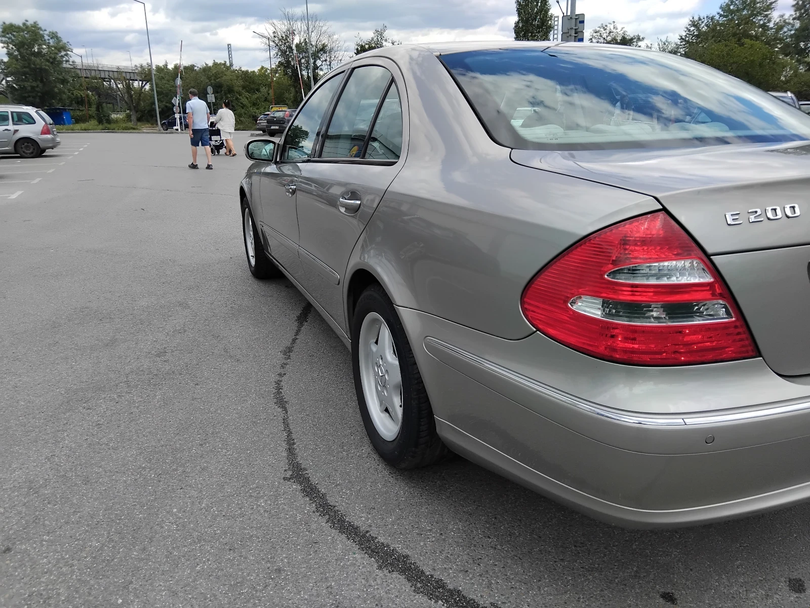 Mercedes-Benz 200, снимка 8 - Автомобили и джипове - 56524692