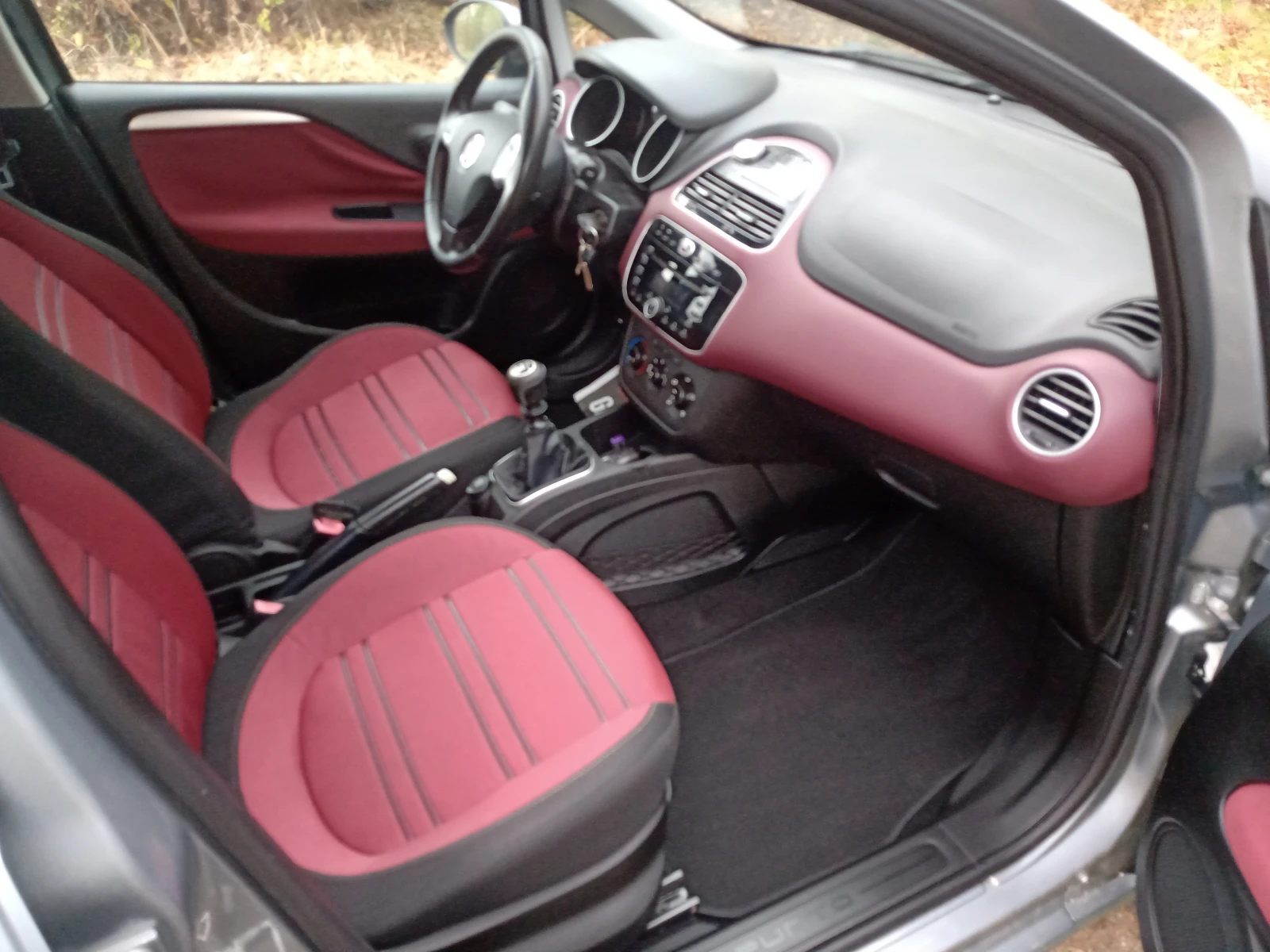 Fiat Punto EVO 1.4 77кс, снимка 11 - Автомобили и джипове - 56652846