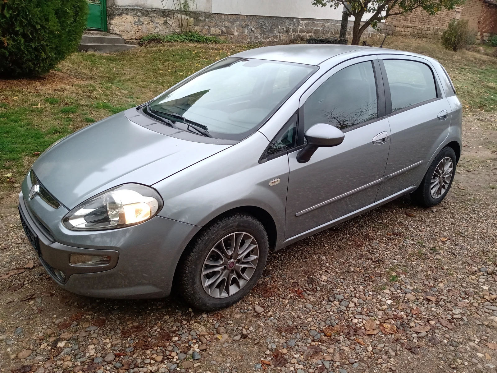 Fiat Punto EVO 1.4 77кс