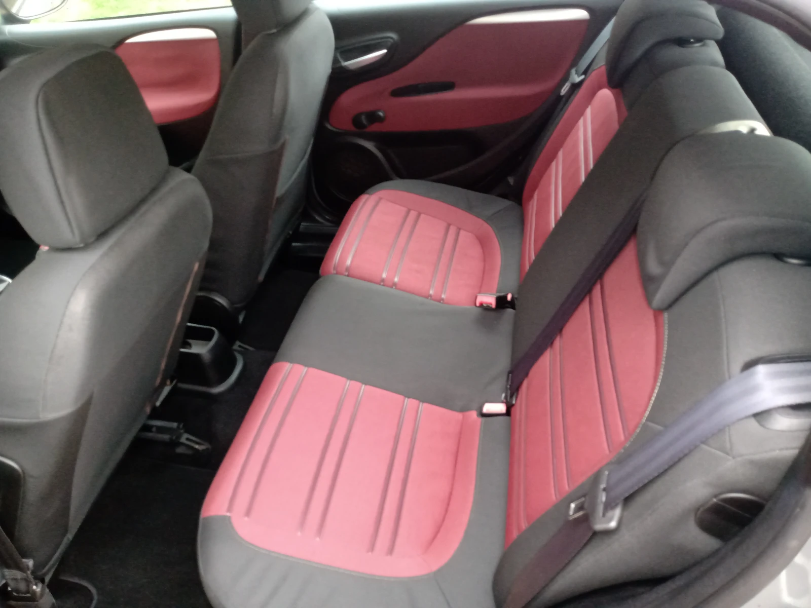 Fiat Punto EVO 1.4 77кс, снимка 12 - Автомобили и джипове - 56652846