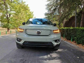     Volvo XC40  !/ /  