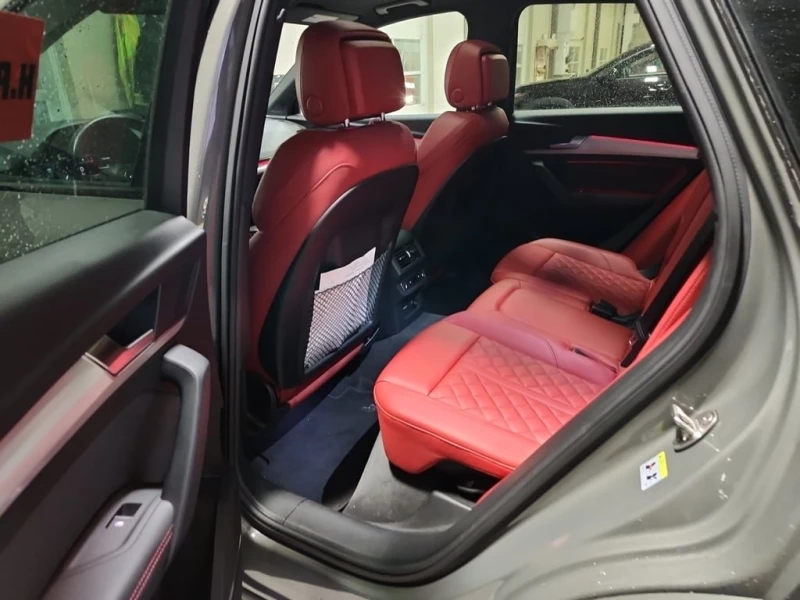 Audi SQ5 * TECHNIK * CARFAX * БЕЗ ПЪРВОНАЧАЛНА ВНОСКА, снимка 13 - Автомобили и джипове - 53043686