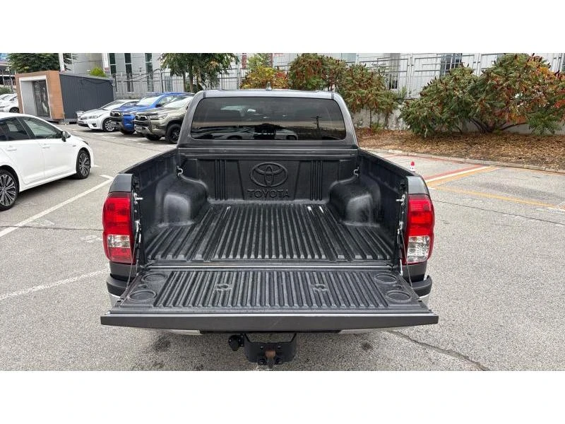 Toyota Hilux 2.4 D-4D CVT EXECUTIVE AWD | Mobile.bg � ����������� 10