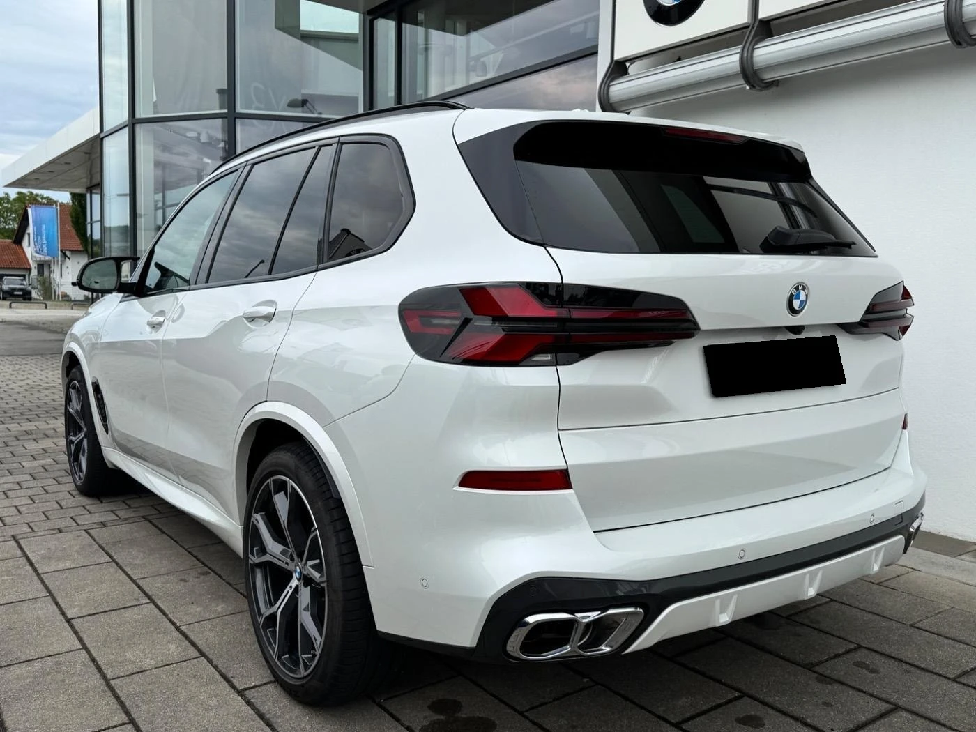 BMW X5 M60i xDRIVE CARBON PANO HEAD UP H&K 360 - изображение 6