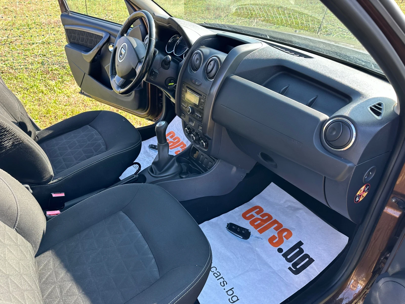 Dacia Duster 1.6 I  Газ/Бензин | Mobile.bg — изображение 11