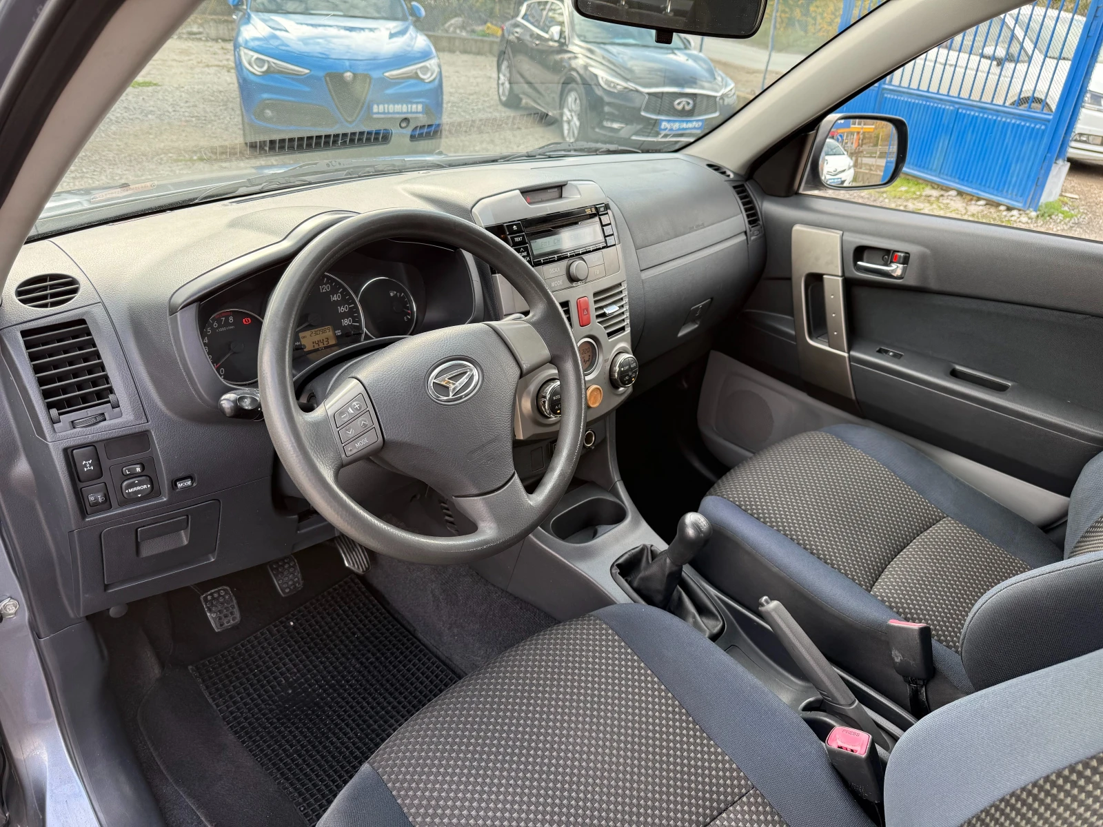 Daihatsu Terios 1.5i-газов инжекцион-4Х4-климатроник-блокаж - изображение 9