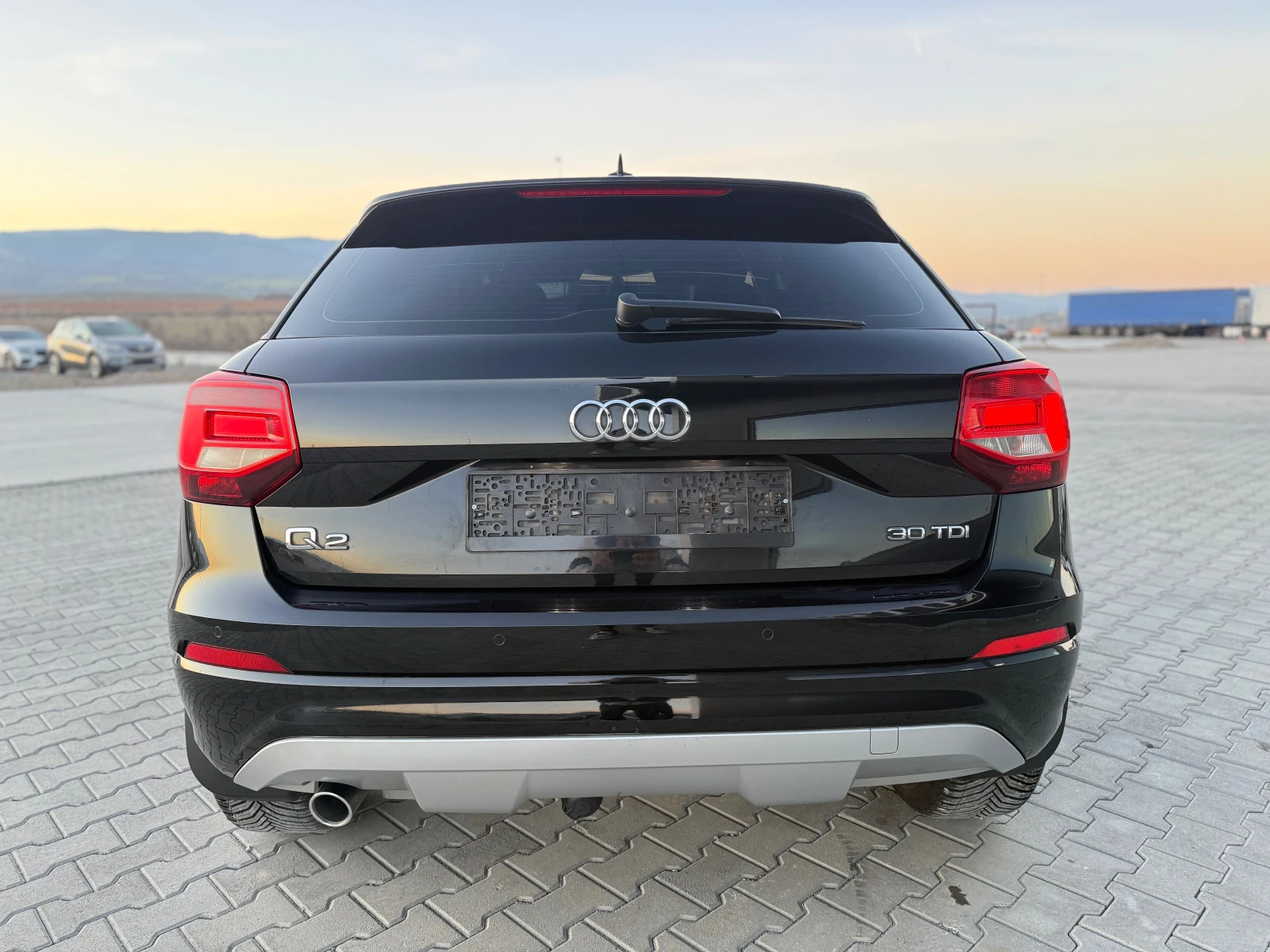 Audi Q2 1.6 TDI 116 ks TOP !!! Собствен лизинг  - изображение 6