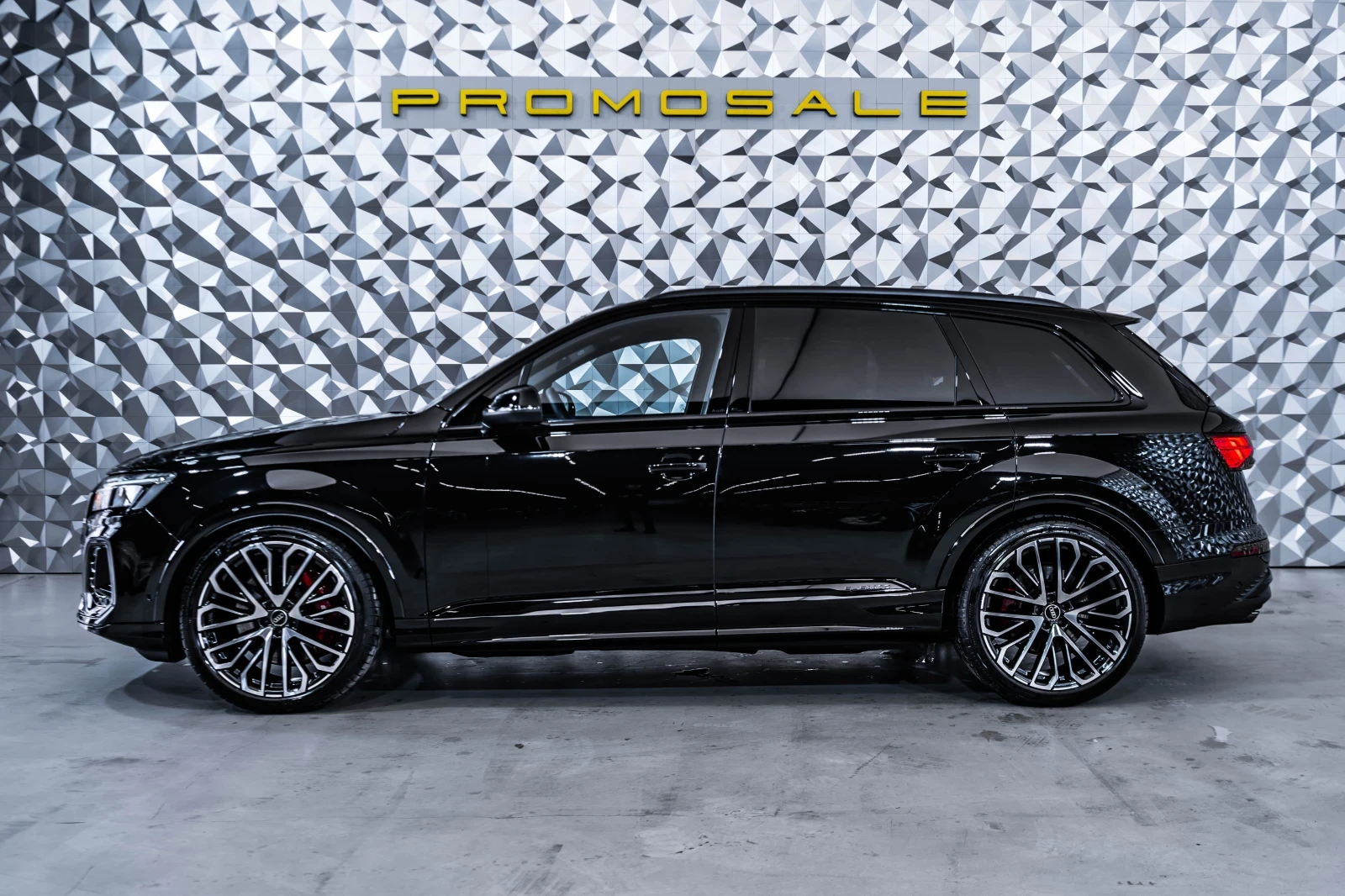 Audi SQ7 4.0 TFSI печка* панорама* B&O, снимка 3 - Автомобили и джипове - 54187723