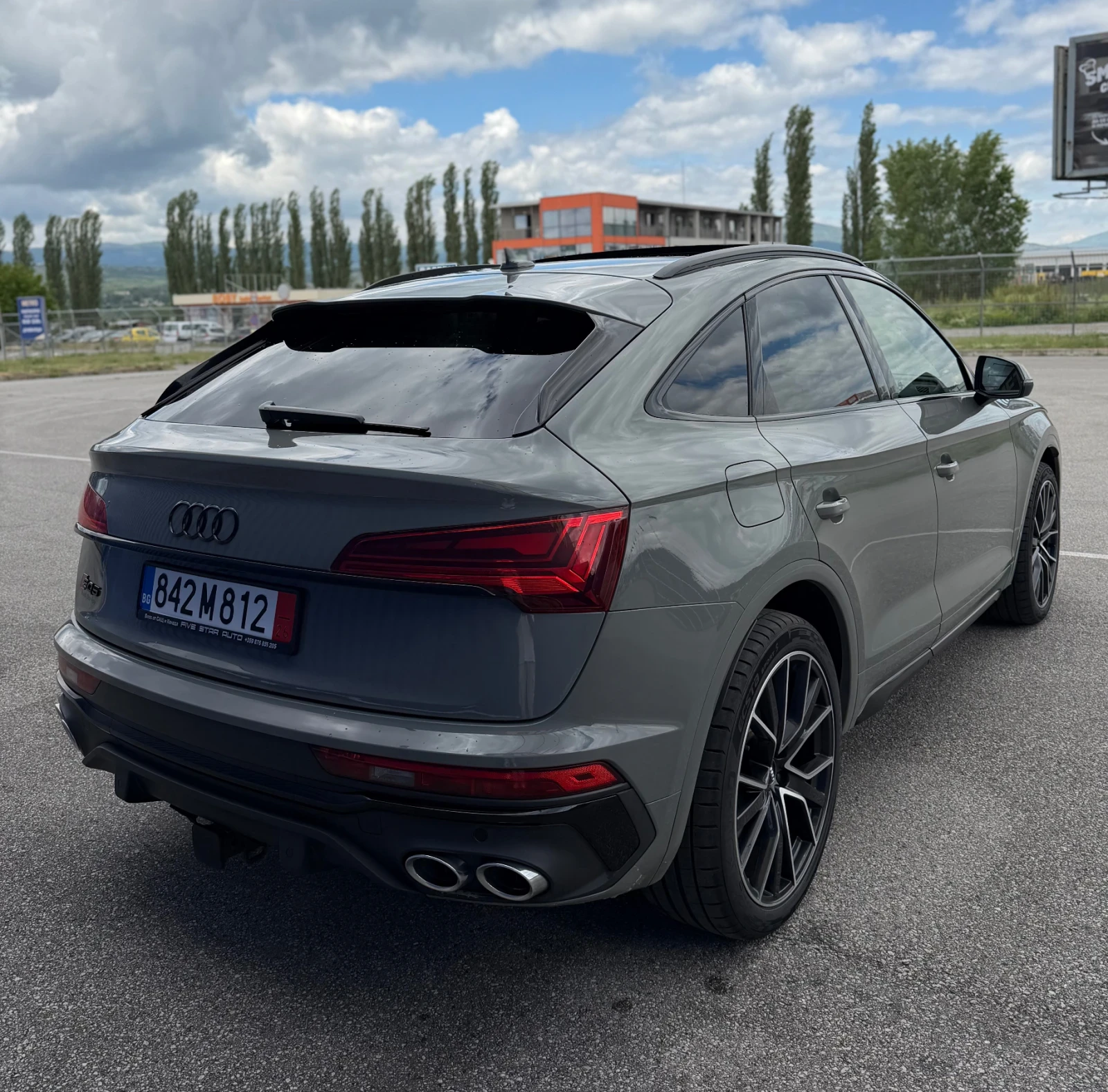 Audi SQ5 Sportback/ Technik /HUD /Distr/360 /3D B&O , снимка 5 - Автомобили и джипове - 54568965