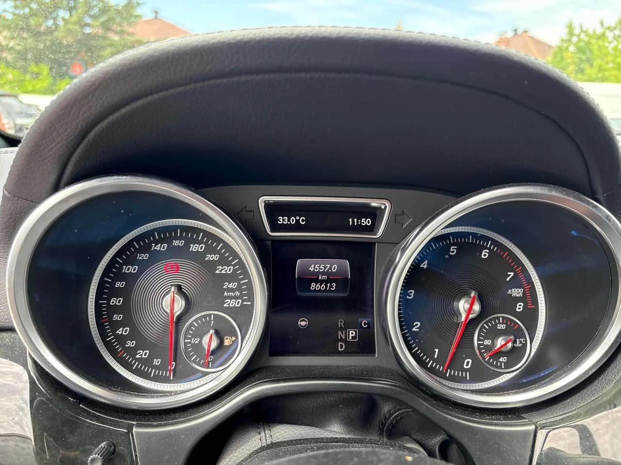 Mercedes-Benz GLS 450 | DISTRONIC | 360 | HARMAN KARDON | CARFAX |  , снимка 8 - Автомобили и джипове - 55167274
