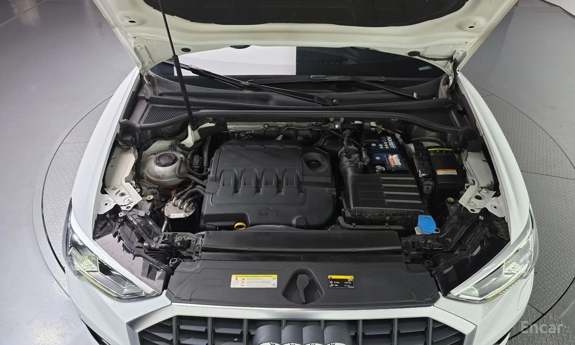 Audi Q3, снимка 6 - Автомобили и джипове - 55517294