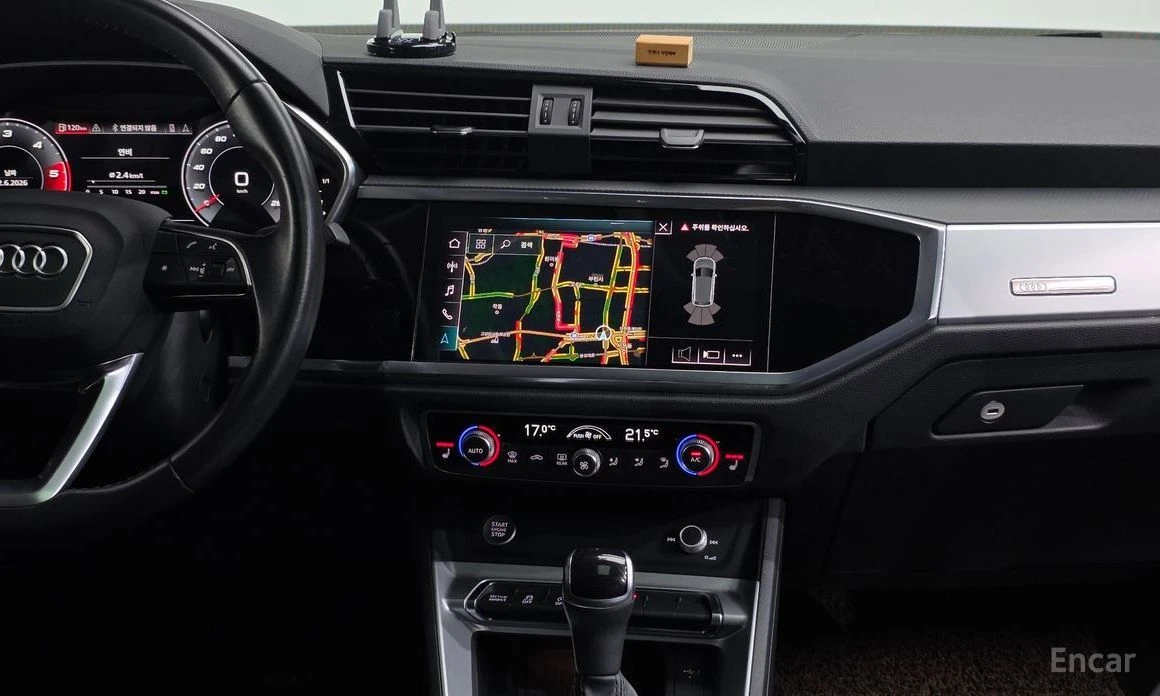 Audi Q3, снимка 12 - Автомобили и джипове - 55517294
