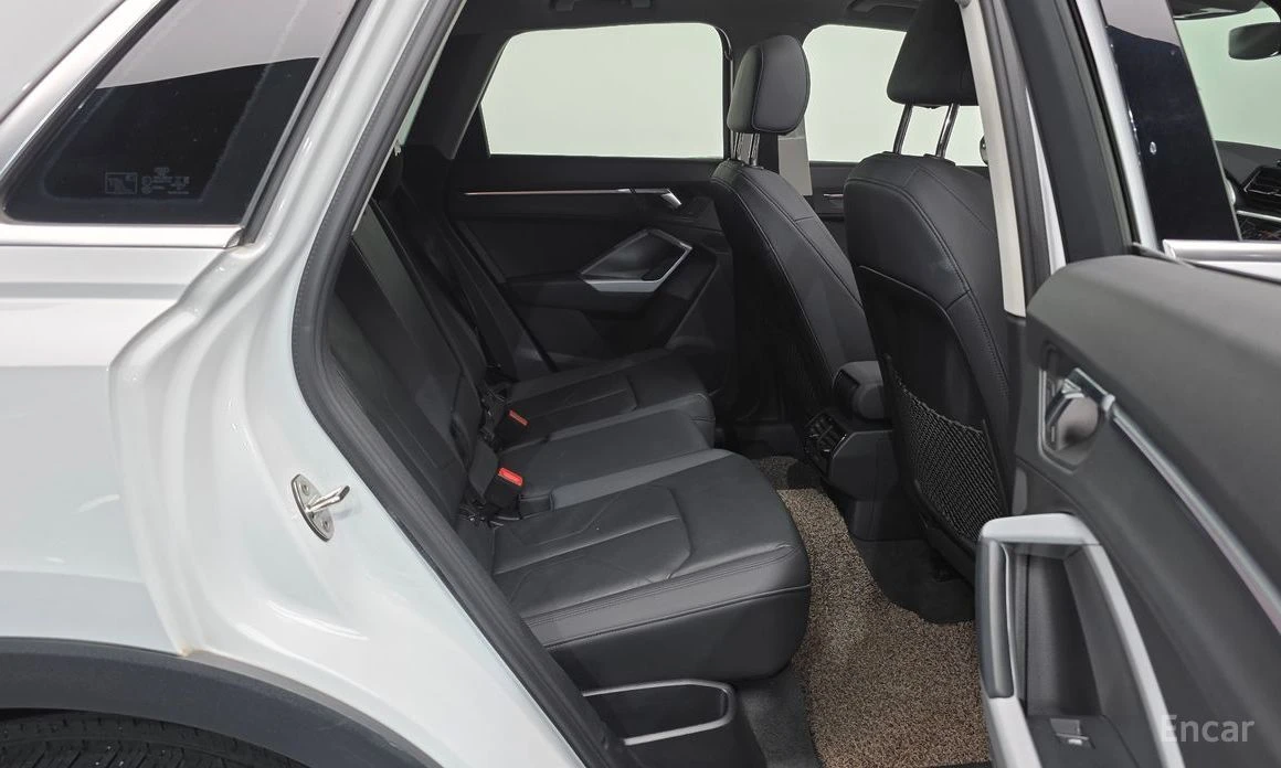 Audi Q3, снимка 11 - Автомобили и джипове - 55517294