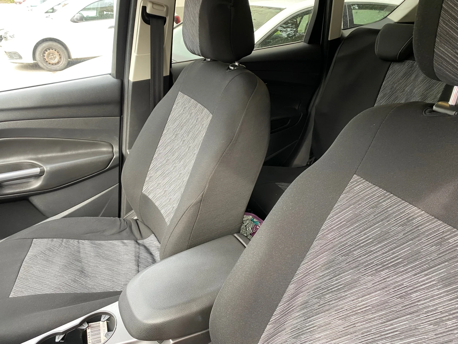 Ford Kuga, снимка 12 - Автомобили и джипове - 56231495