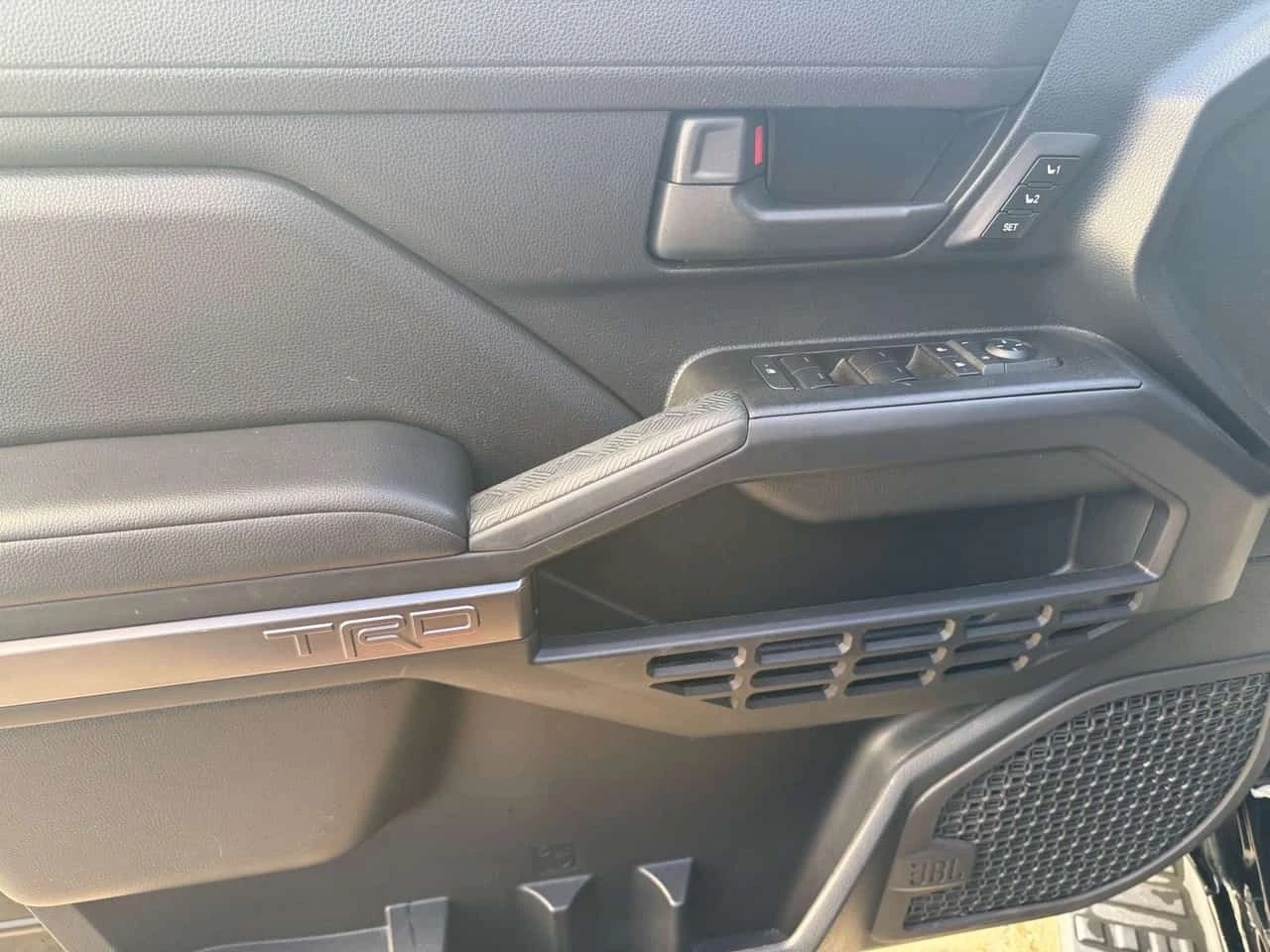 Toyota 4runner * 2.4 4WD Trd Off Road * CARFAX *  | Mobile.bg � ����������� 12