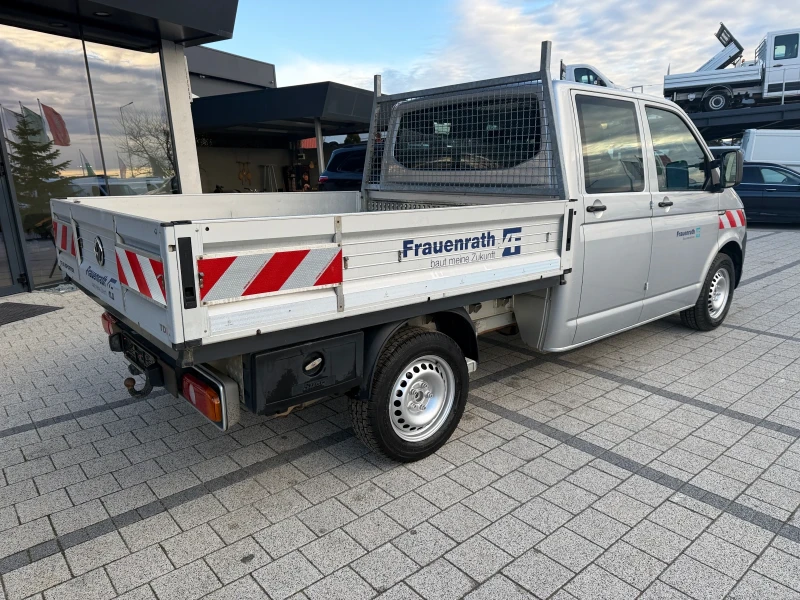 VW Transporter 2.0 TDI клима, снимка 4 - Бусове и автобуси - 53061311