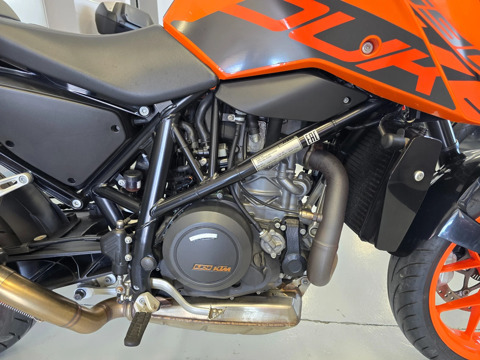 Ktm Duke 690ie, ABS, ���. �2-32 kw! | Mobile.bg � ����������� 12