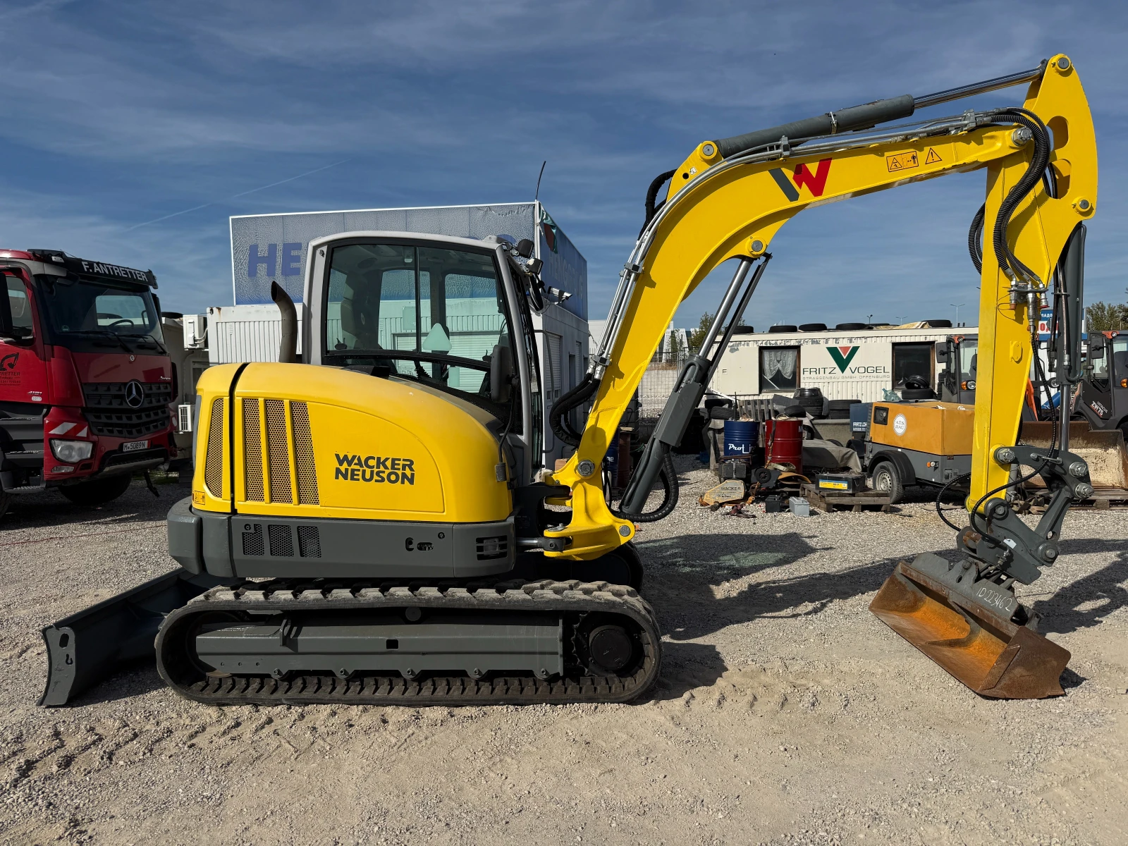 Багер Wacker Neuson ET 65, снимка 10 - Индустриална техника - 56583209