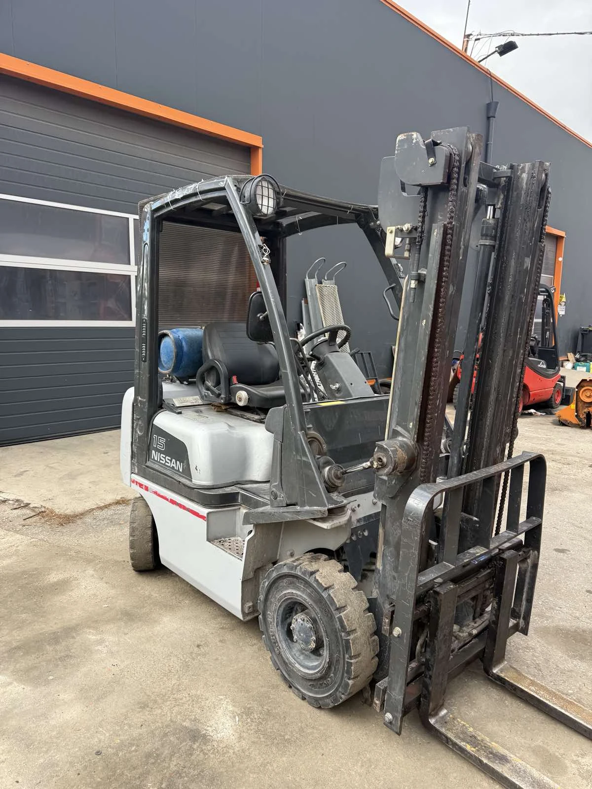 ������� Nissan ������� | Mobile.bg � ����������� 9