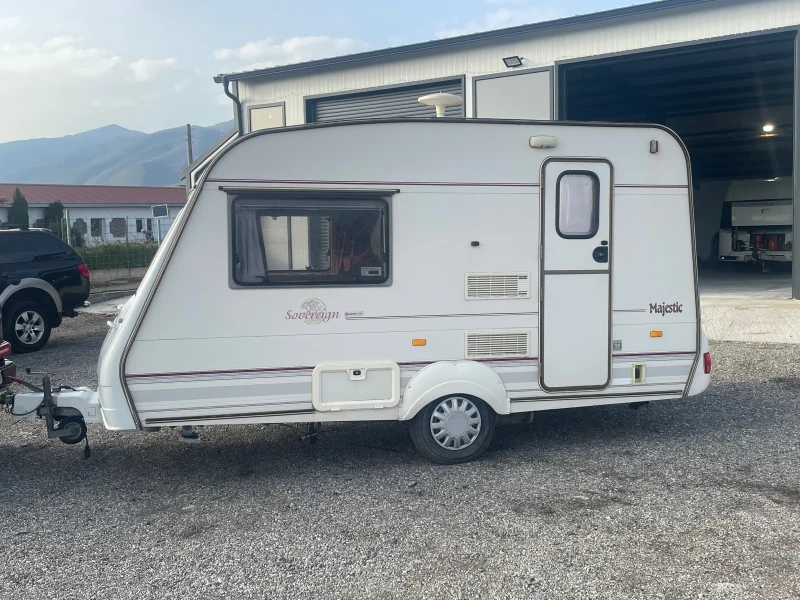 Каравана Bailey Majestic , снимка 2 - Каравани и кемпери - 52488068