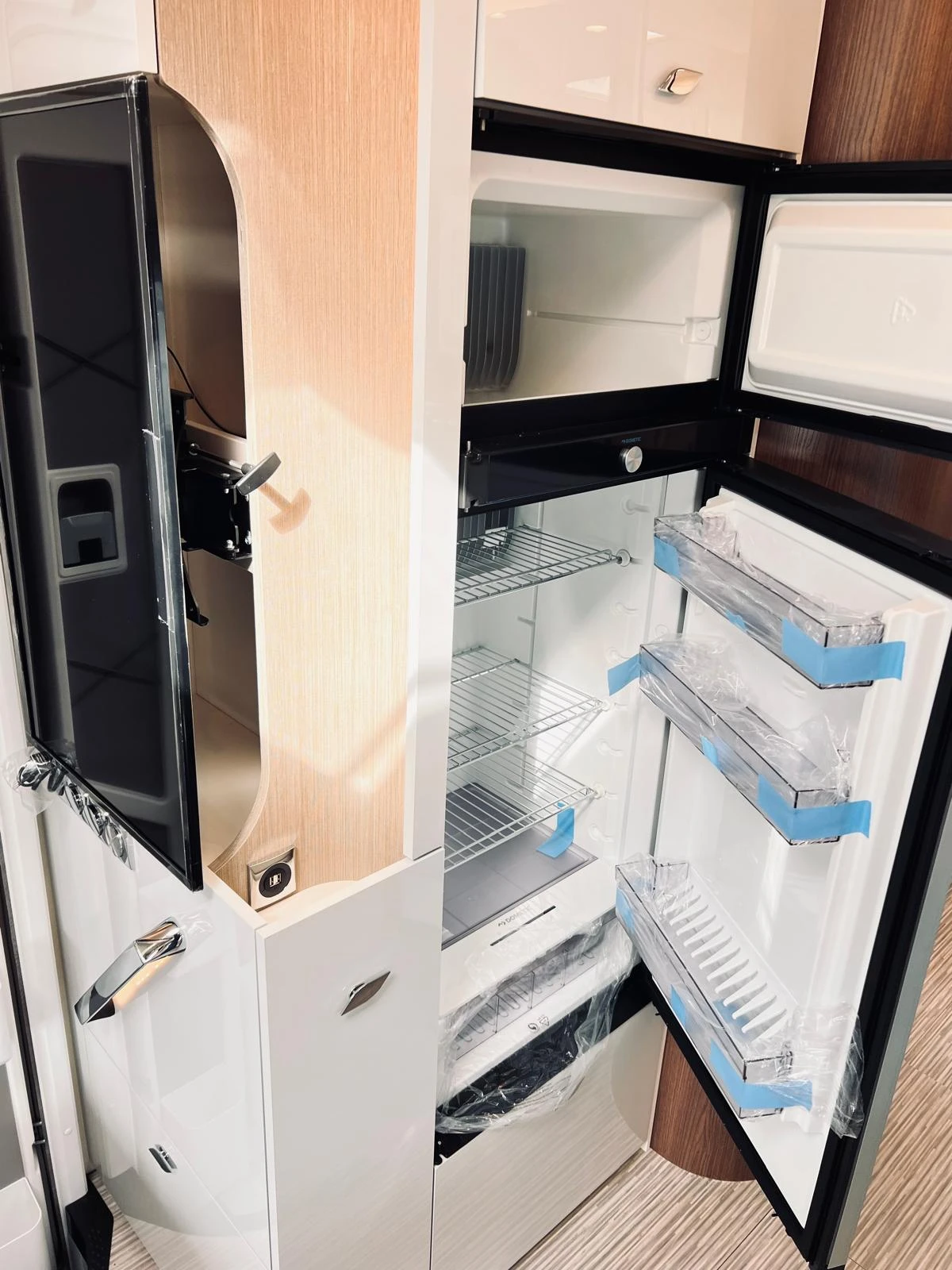  Burstner Mercedes -Elegance 910G    ALDE | Mobile.bg   11