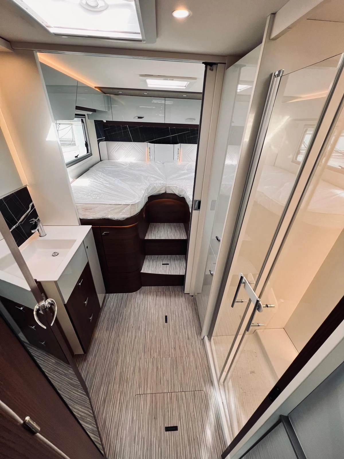  Burstner Mercedes -Elegance 910G    ALDE | Mobile.bg   14