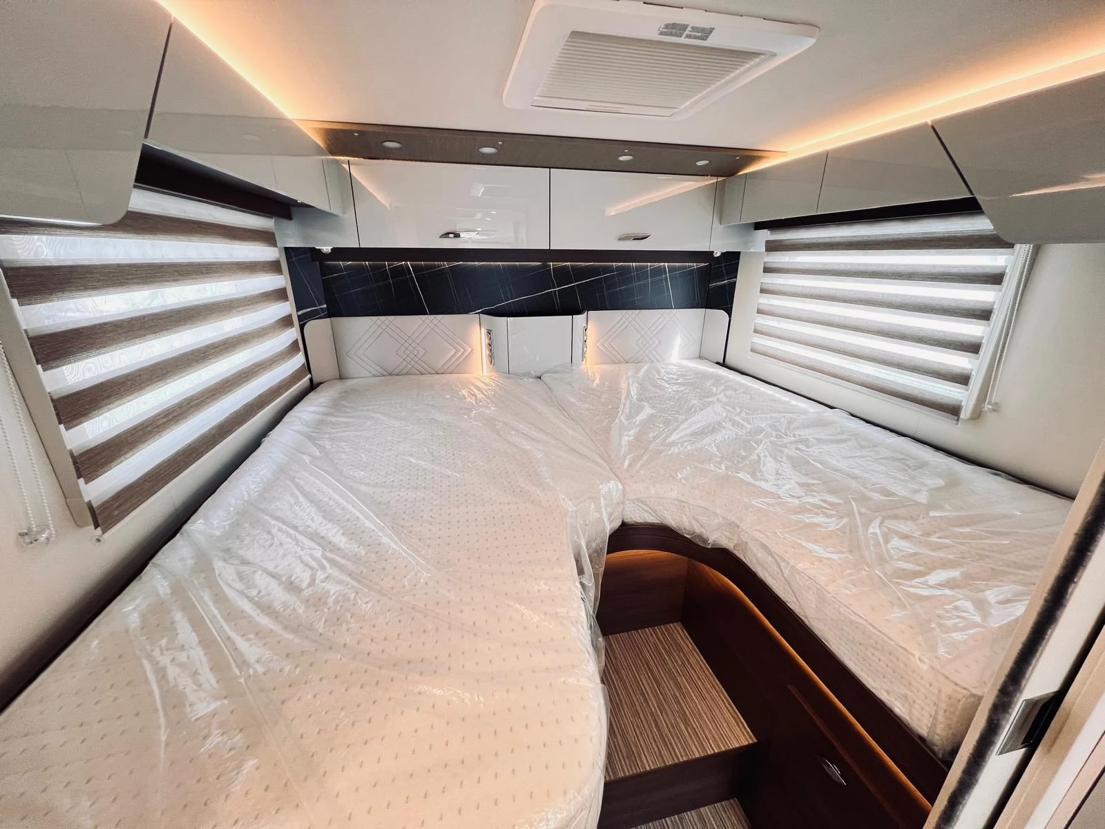  Burstner Mercedes -Elegance 910G    ALDE | Mobile.bg   12