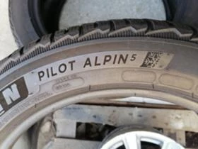 Гуми Зимни 245/45R18, снимка 11