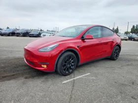 ������ Tesla Model Y