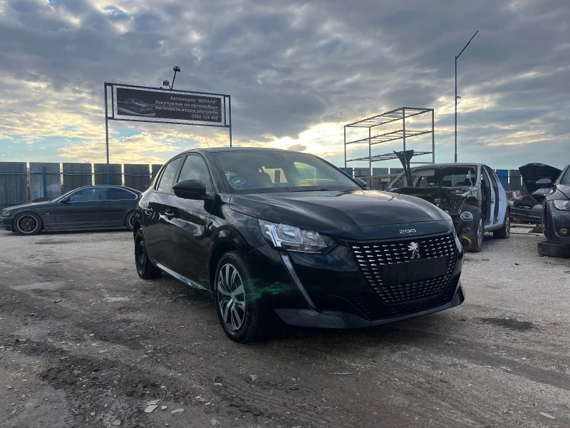 Peugeot 208 1.4 PureTech, снимка 4 - Автомобили и джипове - 43707301