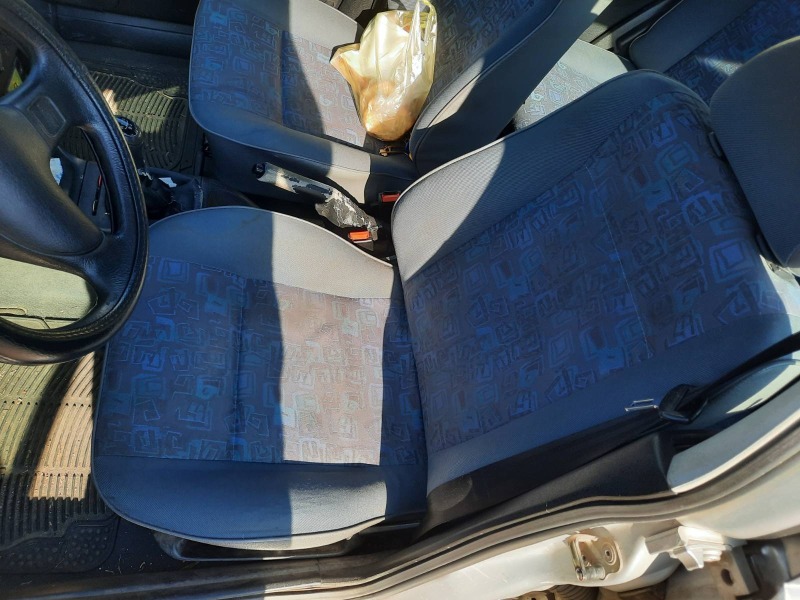 Seat Ibiza, снимка 6 - Автомобили и джипове - 46271532