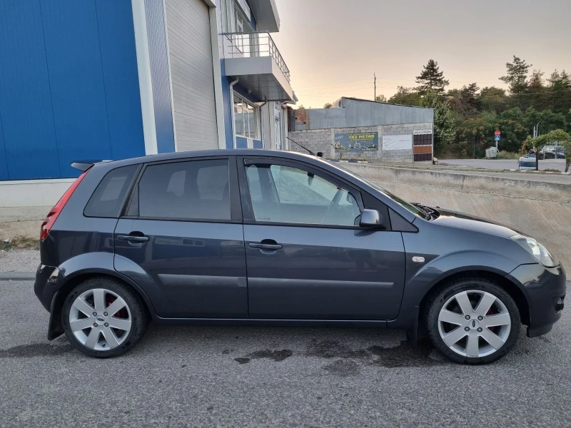 Ford Fiesta 1.4, снимка 3 - Автомобили и джипове - 47044170