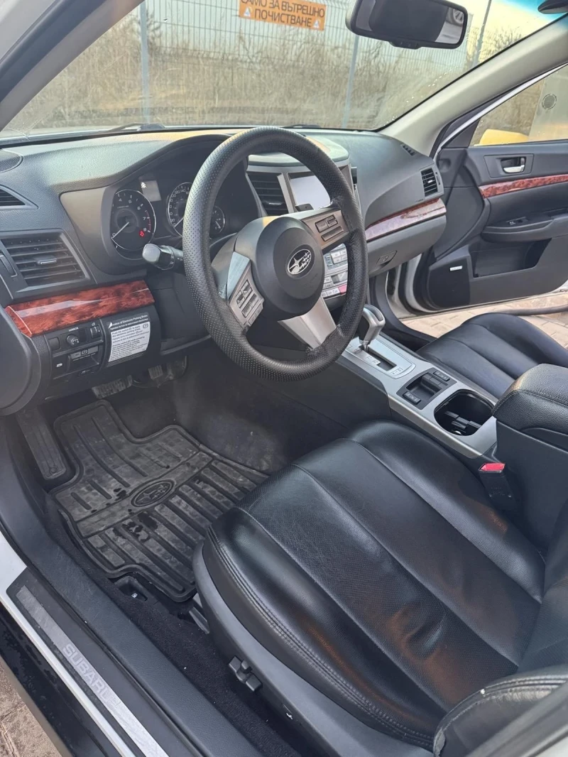 Subaru Outback 3.6 R, снимка 5 - Автомобили и джипове - 47921493