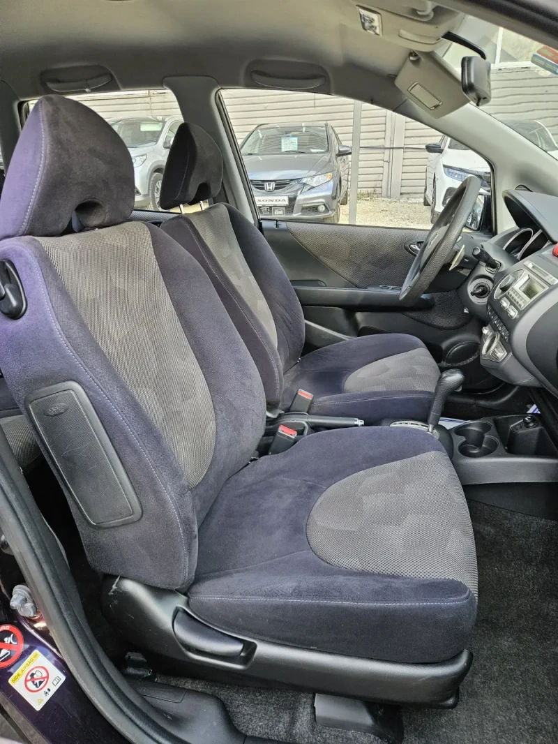 Honda Jazz 1.4i Facelift F1 7-speed CVT Automatic, снимка 13 - Автомобили и джипове - 48951363