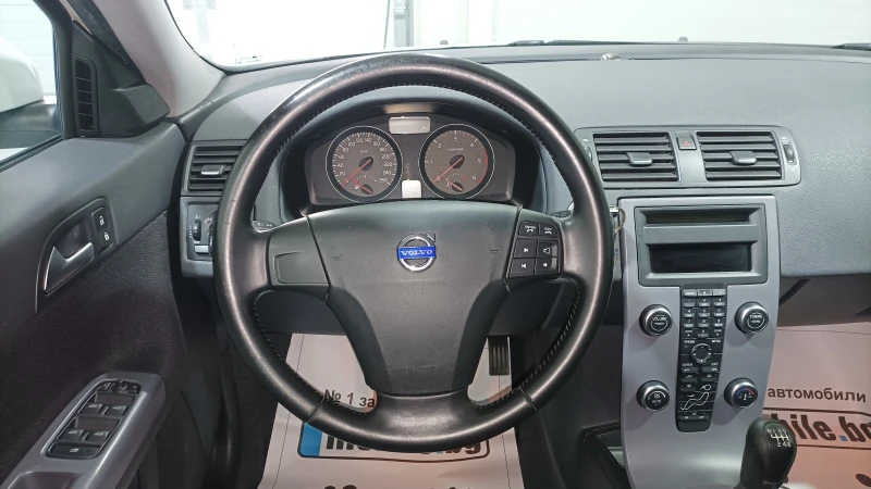 Volvo V50 1.6 d, снимка 11 - Автомобили и джипове - 48966121