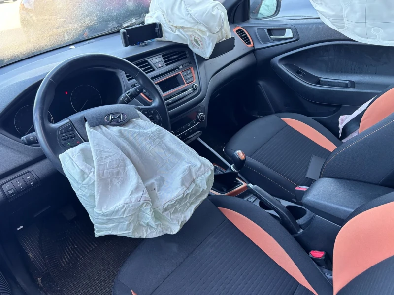 Hyundai I20 1.2i, снимка 7 - Автомобили и джипове - 49905471