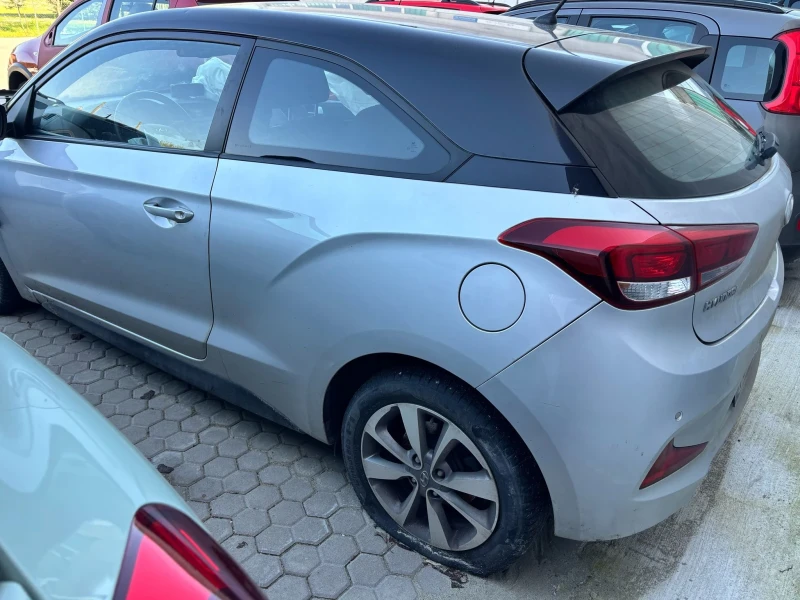 Hyundai I20 1.2i, снимка 3 - Автомобили и джипове - 49905471