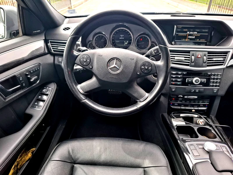 Mercedes-Benz E 350 d 4 Matic AMG Paket, снимка 12 - Автомобили и джипове - 49922976