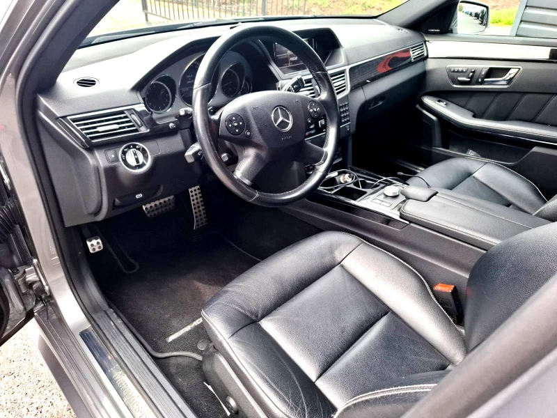 Mercedes-Benz E 350 d 4 Matic AMG Paket, снимка 8 - Автомобили и джипове - 49922976