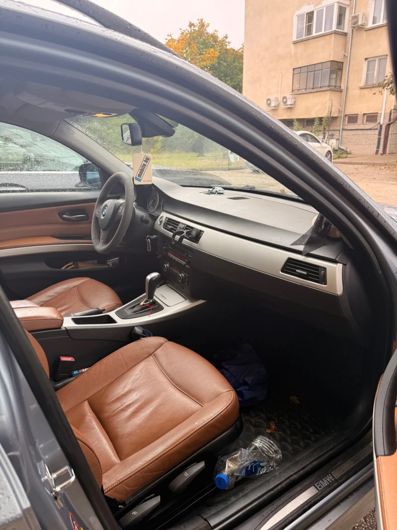 BMW 320, снимка 8 - Автомобили и джипове - 52097913