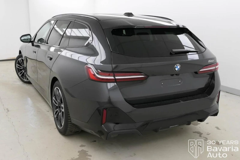 BMW 520 i Touring M Sport Paket Steptronic, снимка 2 - Автомобили и джипове - 52671776