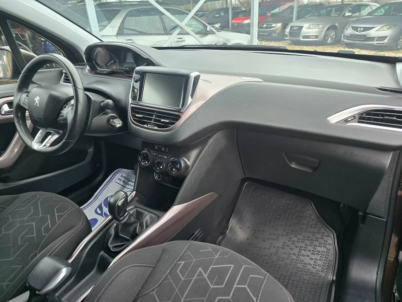 Peugeot 2008 1.6HDI 123962 РЕАЛНИ КИЛОМЕТРИ, снимка 9 - Автомобили и джипове - 52679469