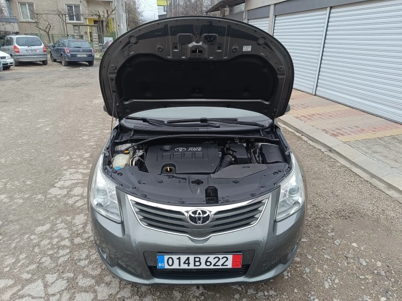Toyota Avensis 1.8 VVT-i 147к.с., снимка 15 - Автомобили и джипове - 52886766