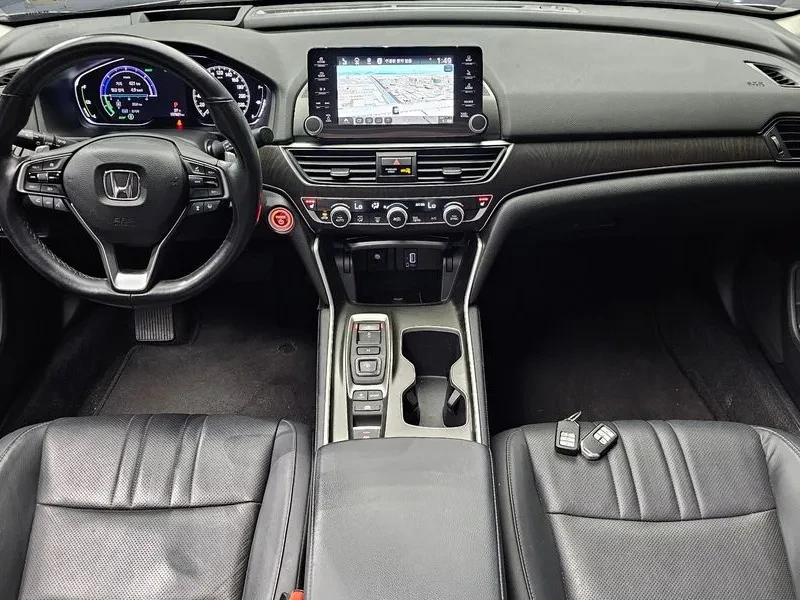 Honda Accord 10Th Generation 2.0 Hybrid Touring | Mobile.bg � ����������� 7