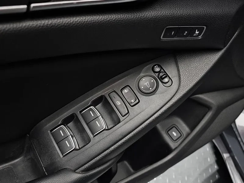 Honda Accord 10Th Generation 2.0 Hybrid Touring | Mobile.bg � ����������� 16