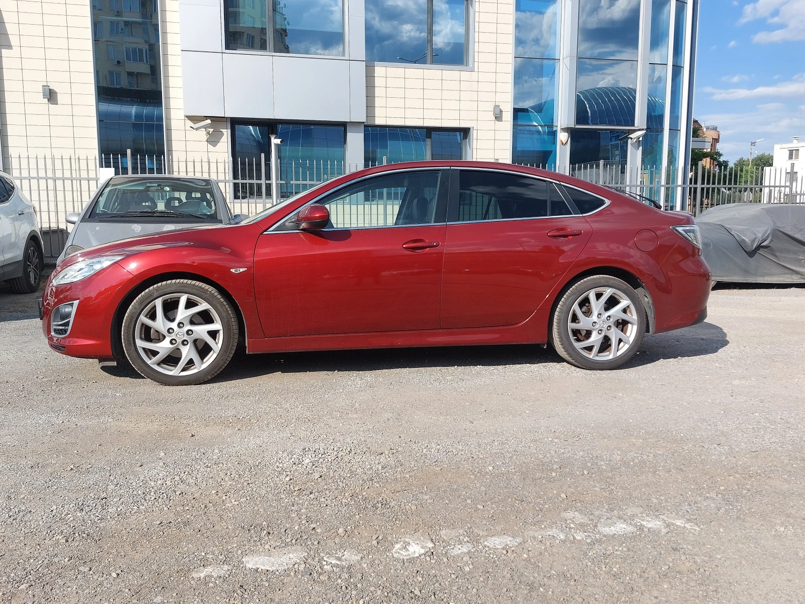 Mazda 6 2.2CRDT 180кс Sports-Line FACELIFT ВСИЧКИ ЕКСТРИ - изображение 4