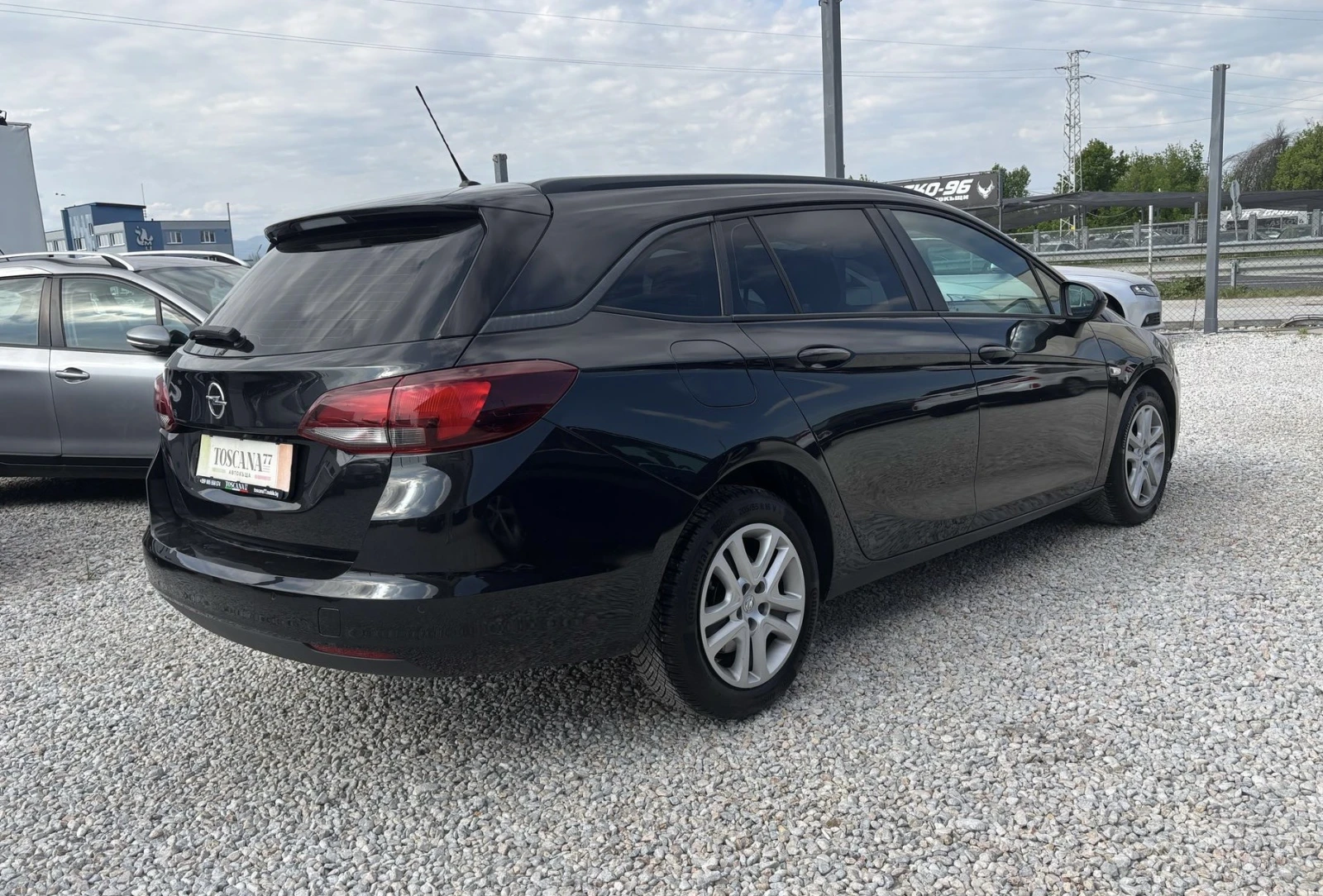 Opel Astra 1.6cdti* Euro 6* Лизинг - изображение 4