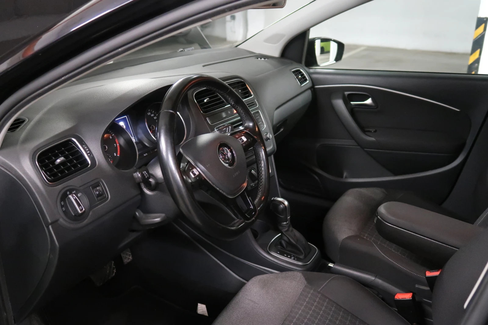 VW Polo  - изображение 6