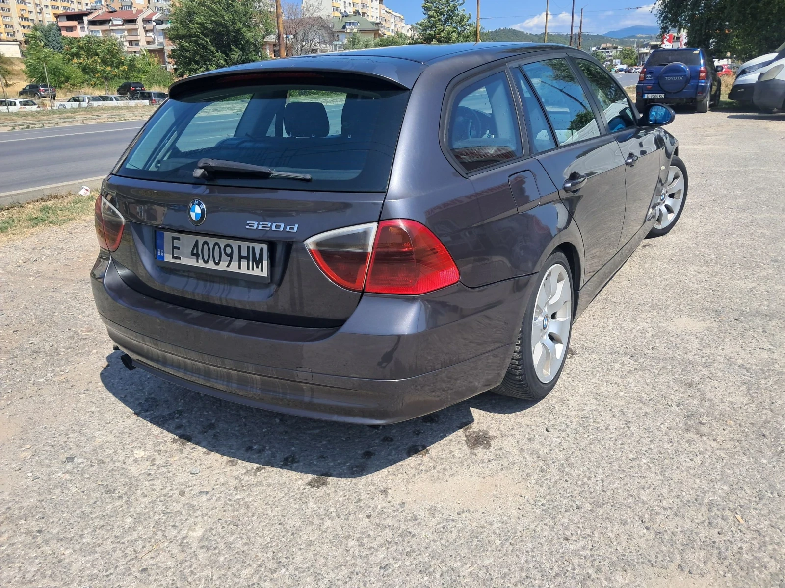 BMW 320  - изображение 4